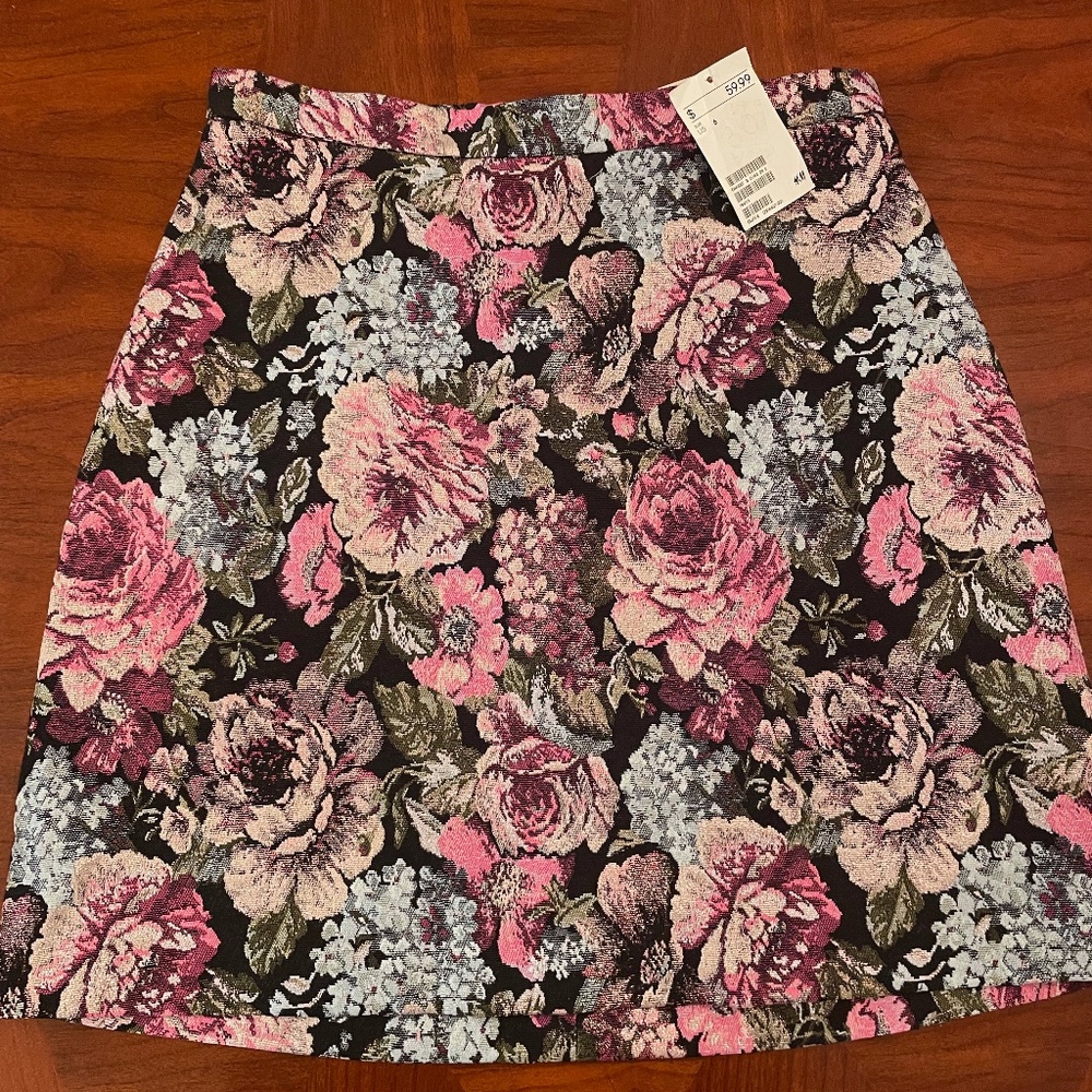 H&M Floral Jacquard Skirt sz 6 NWT